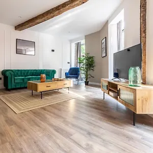 Vivienda Turistica Plaza De Tres Pilares Bilbao